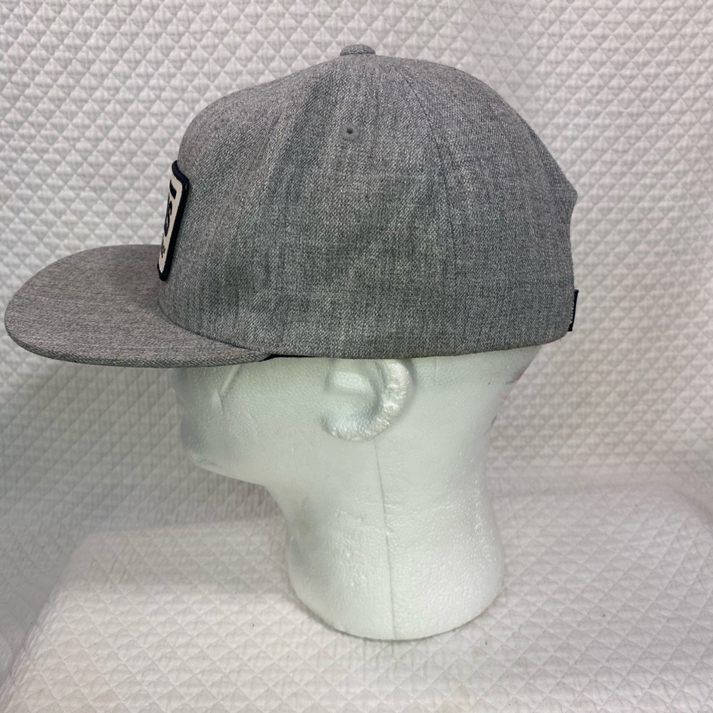 VANS “OFF THE WALL” HAT - Picture 5 of 7